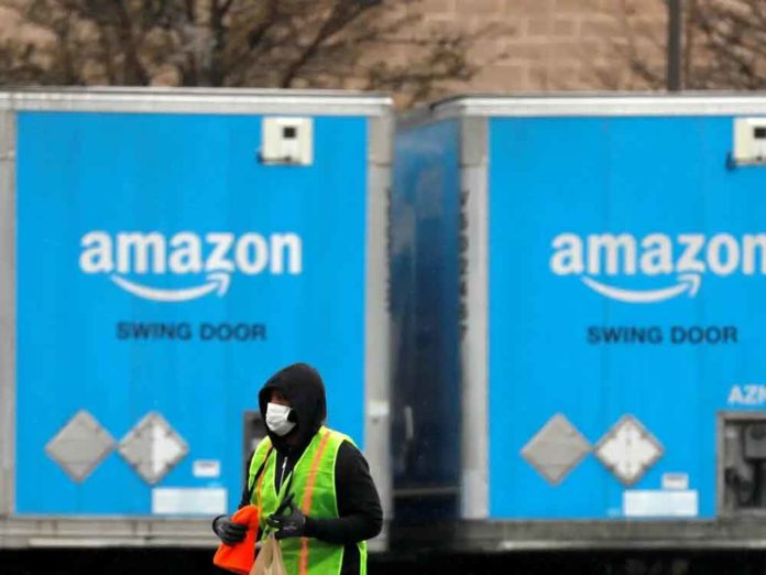 Casi 20,000 trabajadores de Amazon dieron positivo por COVID-19