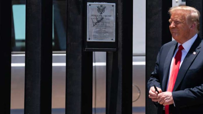 Trump visitará la frontera entre Estados Unidos y México el martes