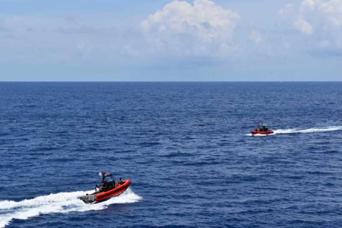 Suspenden búsqueda de 9 cubanos desaparecidos tras naufragar cerca de Cayo Hueso