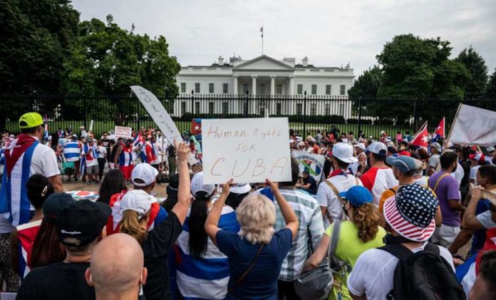iles de cubanos toman Washington para exigir el fin del régimen a la Casa Blanca