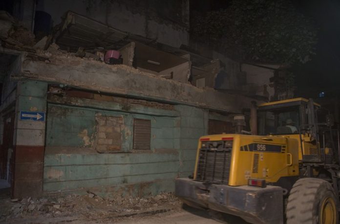 Derrumbe de un edificio en La Habana Vieja deja un muerto y varios heridos