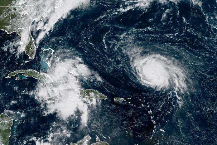 Huracán puede azotar a Cuba mientras Humberto se mantiene como ciclón mayor